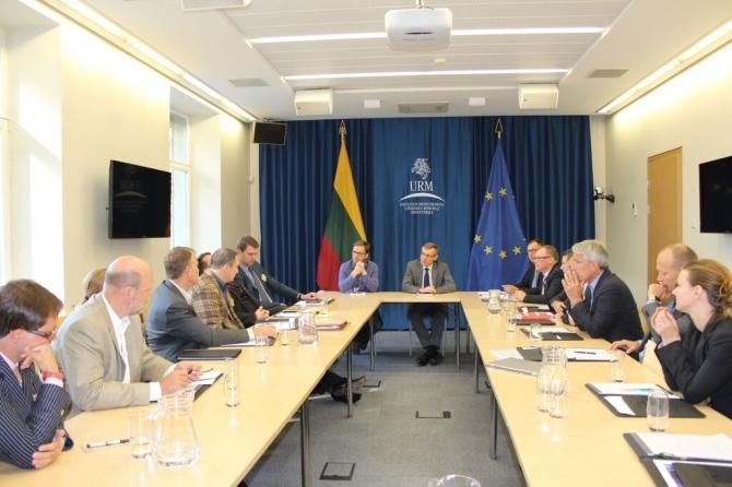 Lithuania’s foreign ministry hosted CEO Summit participants for a briefing on geopolitical issues relevant to the region.