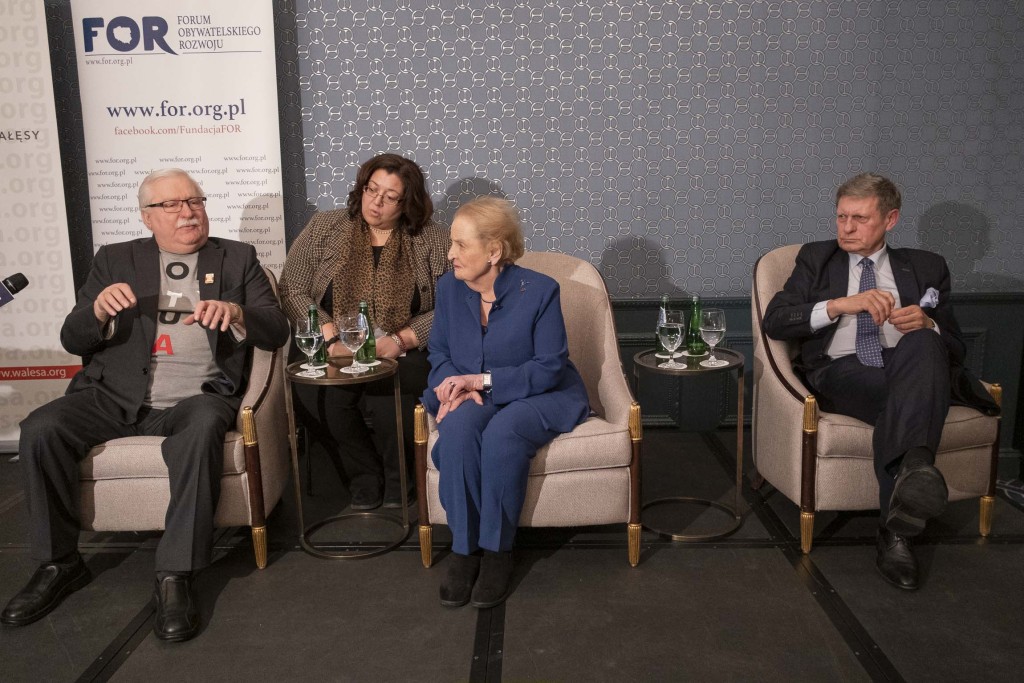 FOR Press Briefing with Albright, Walesa, and Balcerowicz