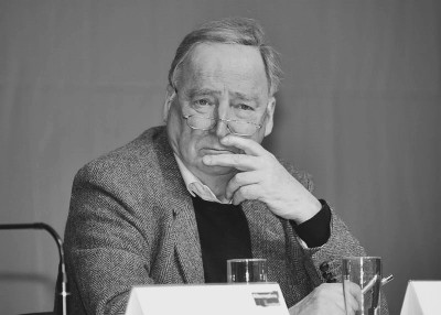 Alexander_Gauland_(AfD)_-_AfD_Parteitag_25.1.2014