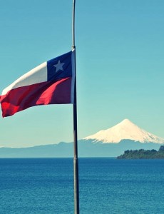 800px-Volcan_Osorno_&_chilean_flag