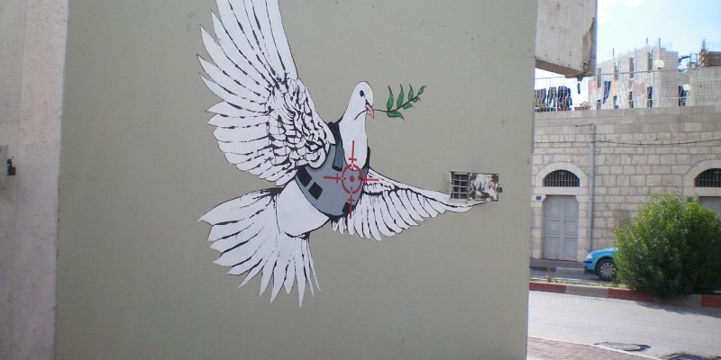 Banksy_-_Armoured_Peace_Dove