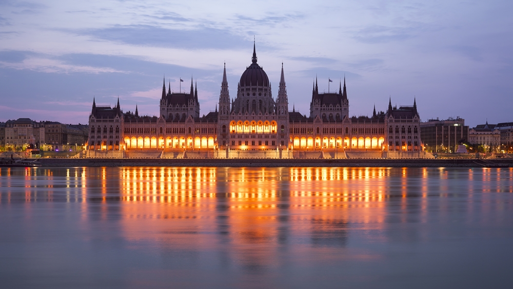 hun-2015-budapest-hungarian_parliament_budapest_2015-02