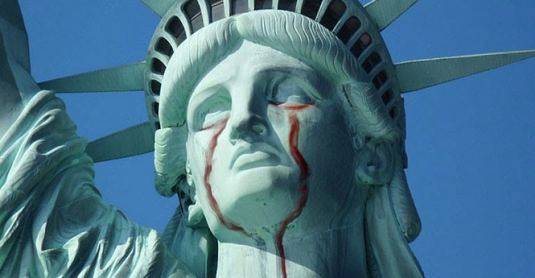 estatua da liberdade chorando