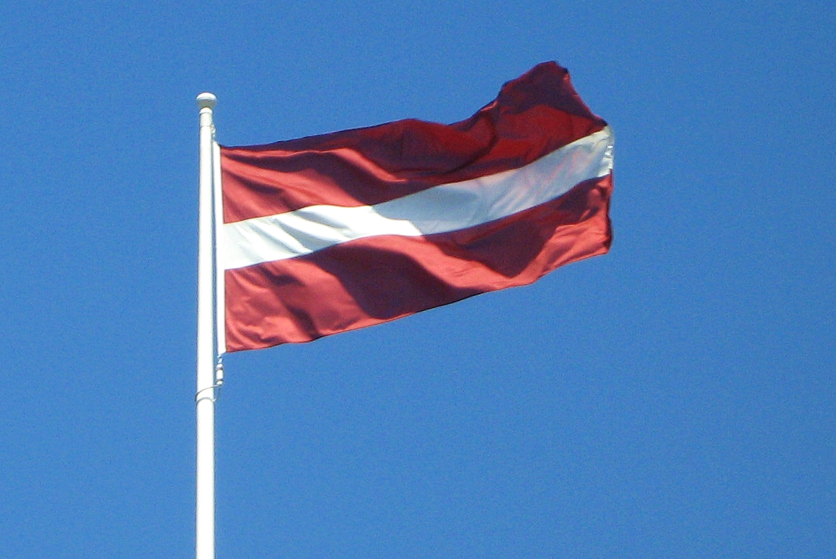 Flag_of_Latvia_photo