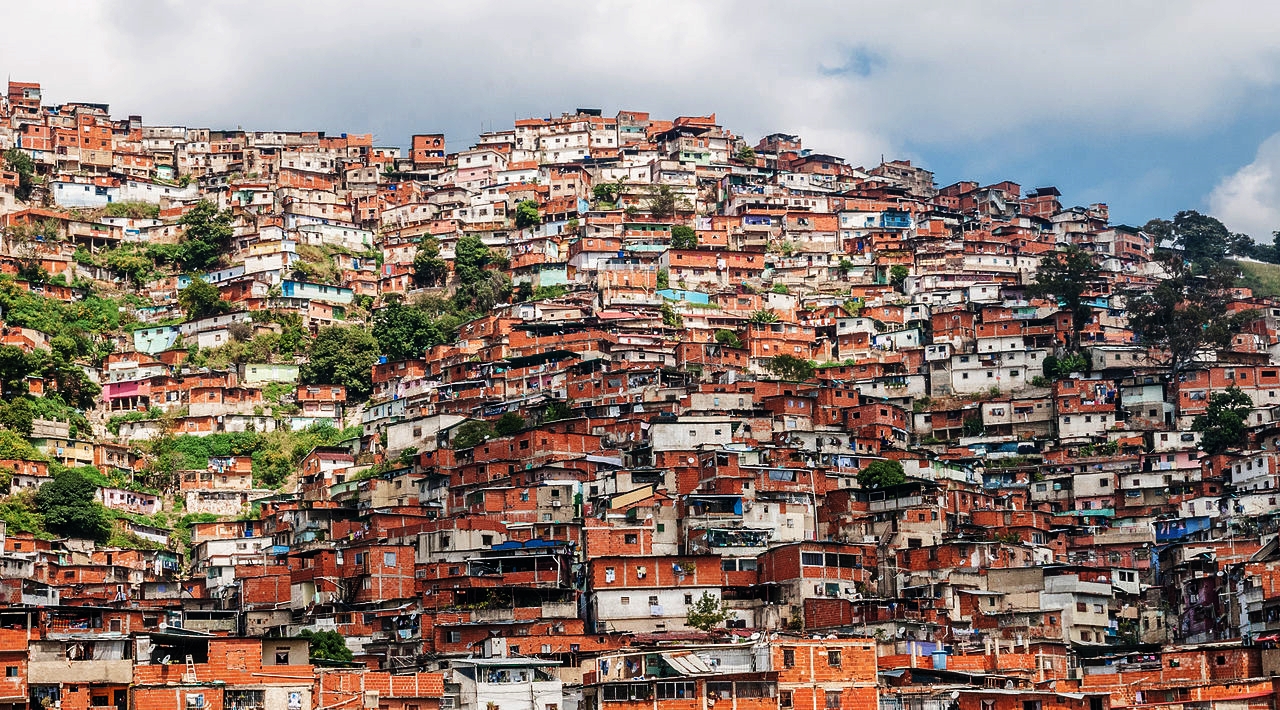 Slums_in_Caracas,_Venezuela