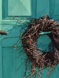 door_door_wreath_old_building_decoration_idyll_home_entrance_door-828906