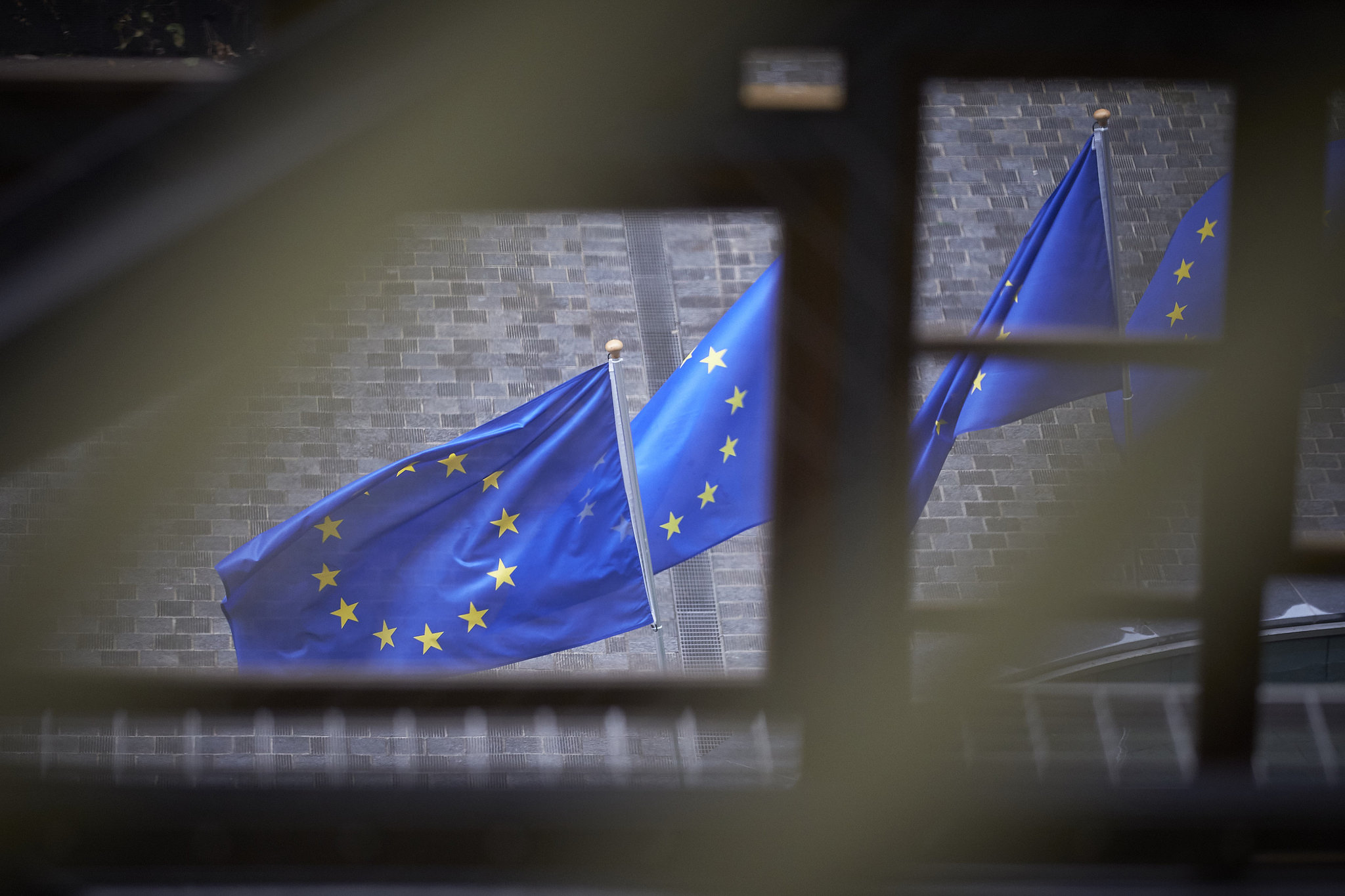 eu-flags-transparency
