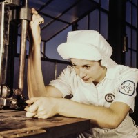 factory-worker-labor